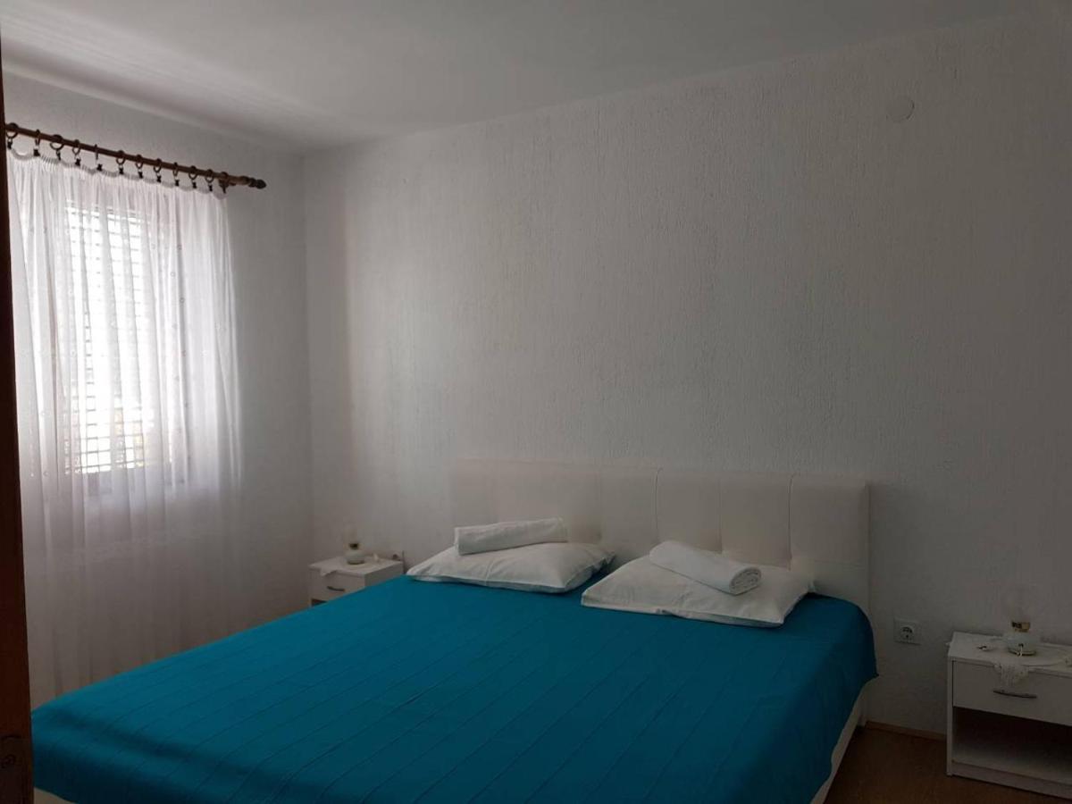 Apartman Ravlic Malinska Ngoại thất bức ảnh